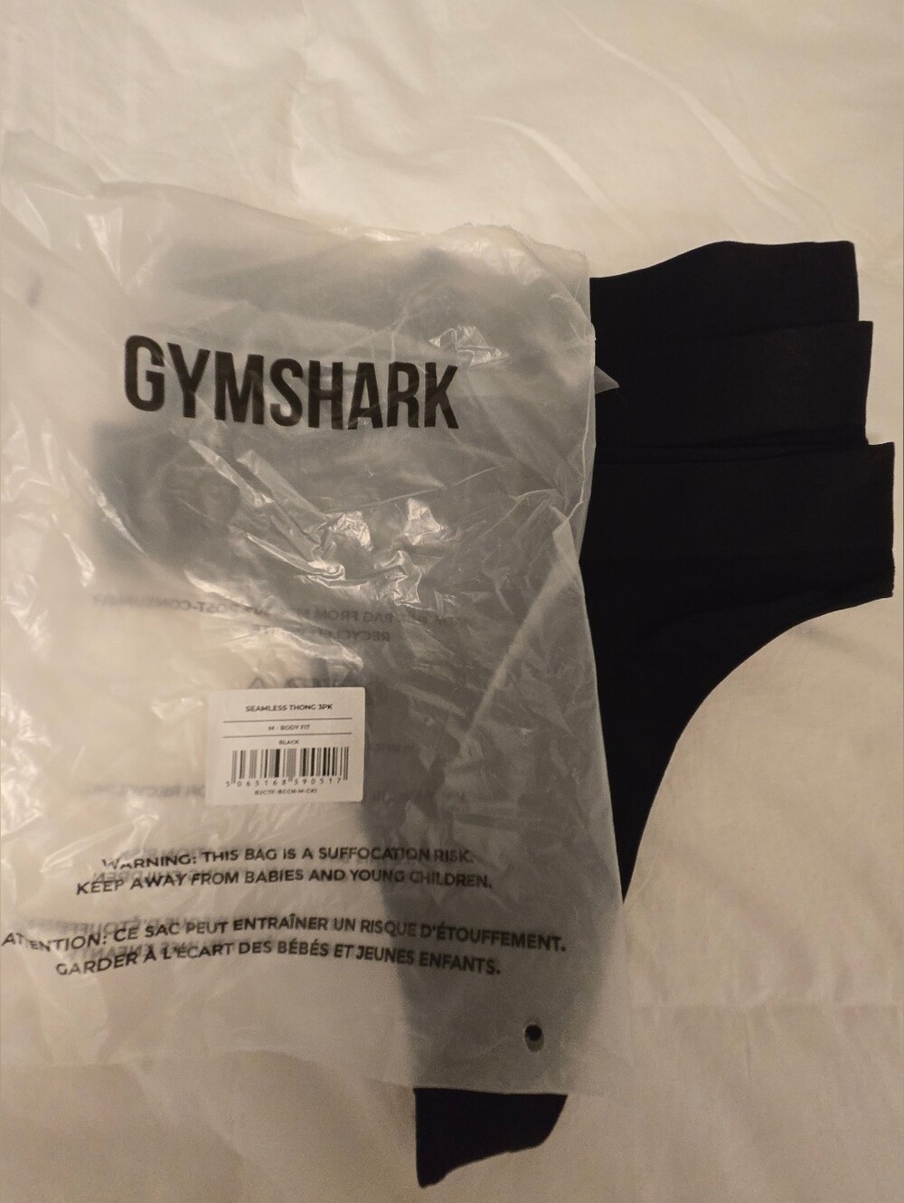 GYMSHARK 3 PACK THONG NWT SZ-M BLACK